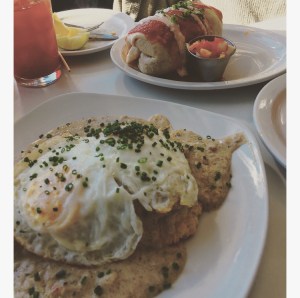 Hi Lo Diner Biscuits and Gravy
