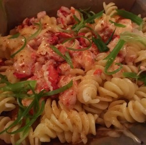 Blue Door Pub Uptown Minneapolis Lobster Mac Totchos