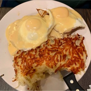 Keys Cafe Woodbury MN Eggs Benedict