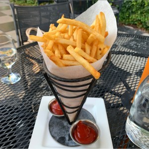 Nicollet Island Inn Outdoor Patio Dining