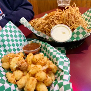 5-8 Bar Maplewood Minnesota Cheese curds onion strings