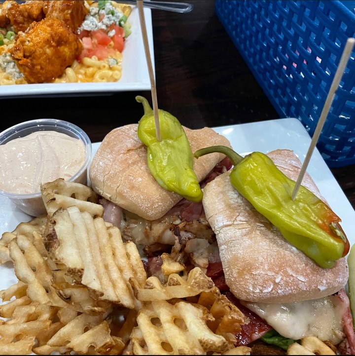 Lakewood Tavern | Lake Elmo, MN