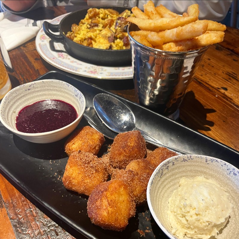 Kitchen and Rail Eagan, MN Hipster Hack Review