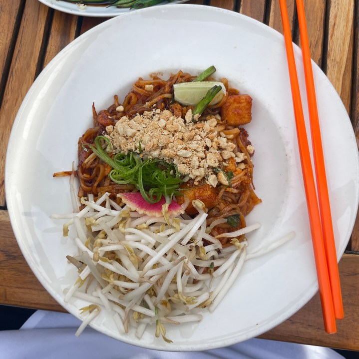 Lat14 Asian Eatery | Golden Valley, MN