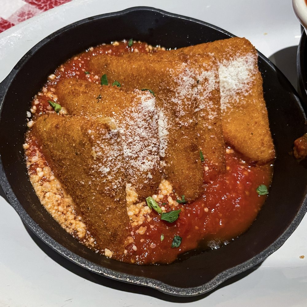 Buca di Beppo Saint Paul Minnesota Hipster Hack Review