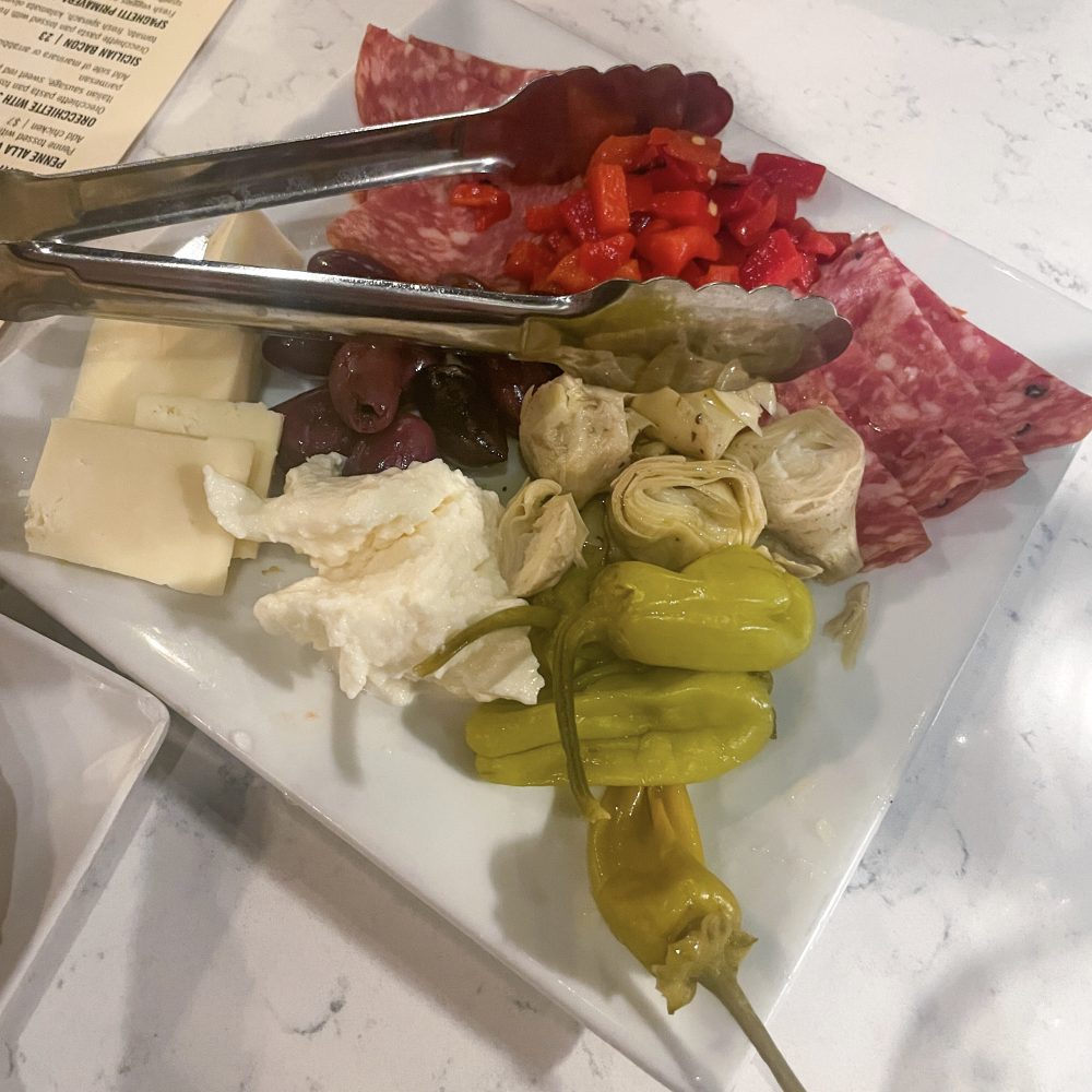 Angelina's Kitchen Woodbury, MN Hipster Hack Food Review