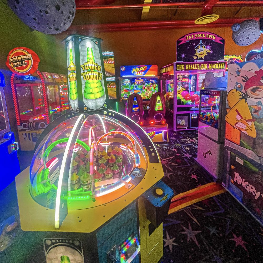 Space Aliens Bar & Grill Fargo North Dakota Hipster Hack Review