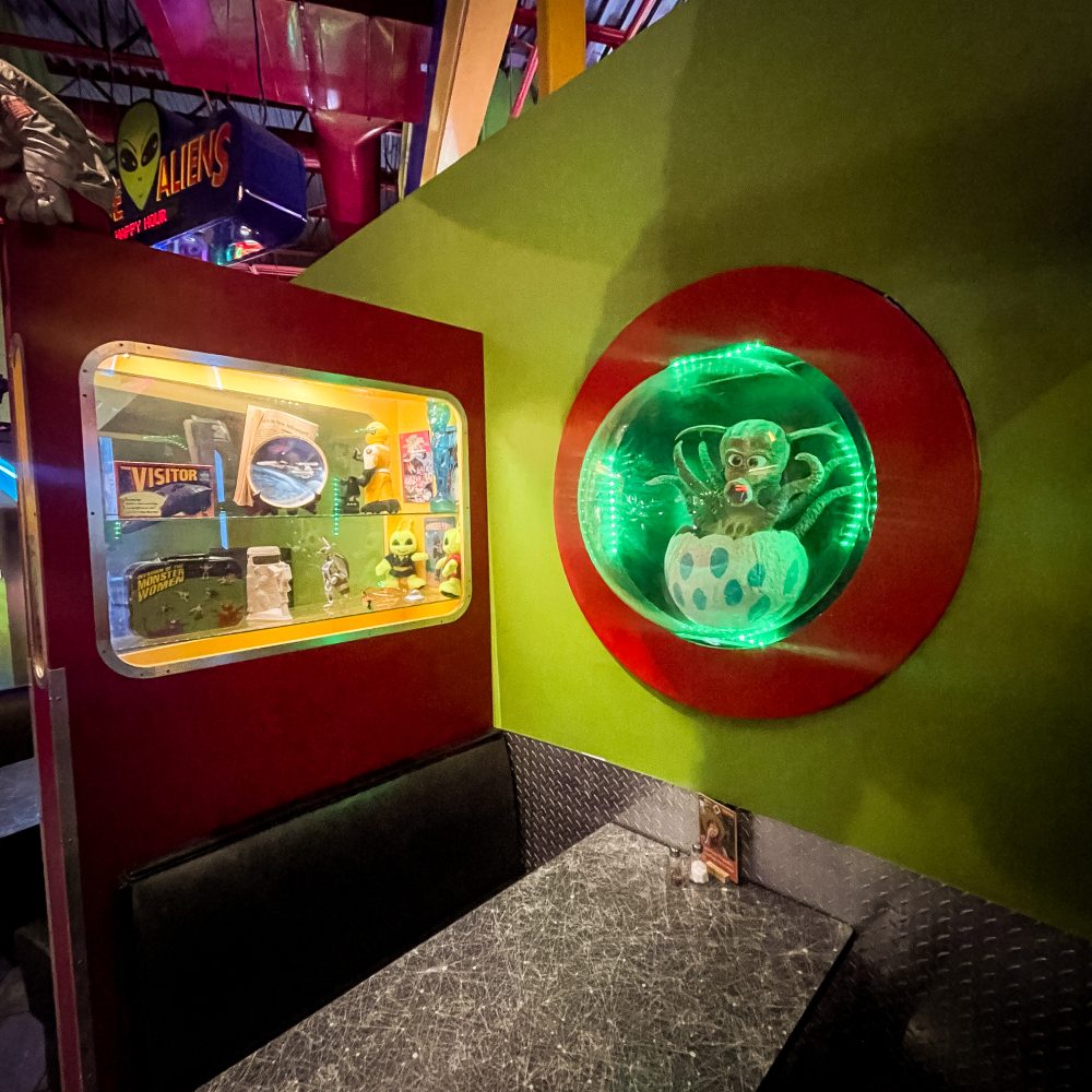 Space Aliens Bar & Grill Fargo North Dakota Hipster Hack Review
